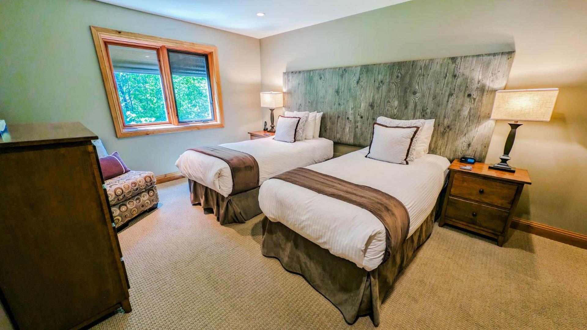 Lush Mountain Accommodations Golden Cameră foto