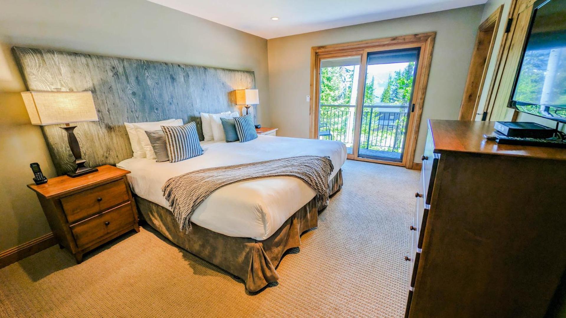 Lush Mountain Accommodations Golden Cameră foto