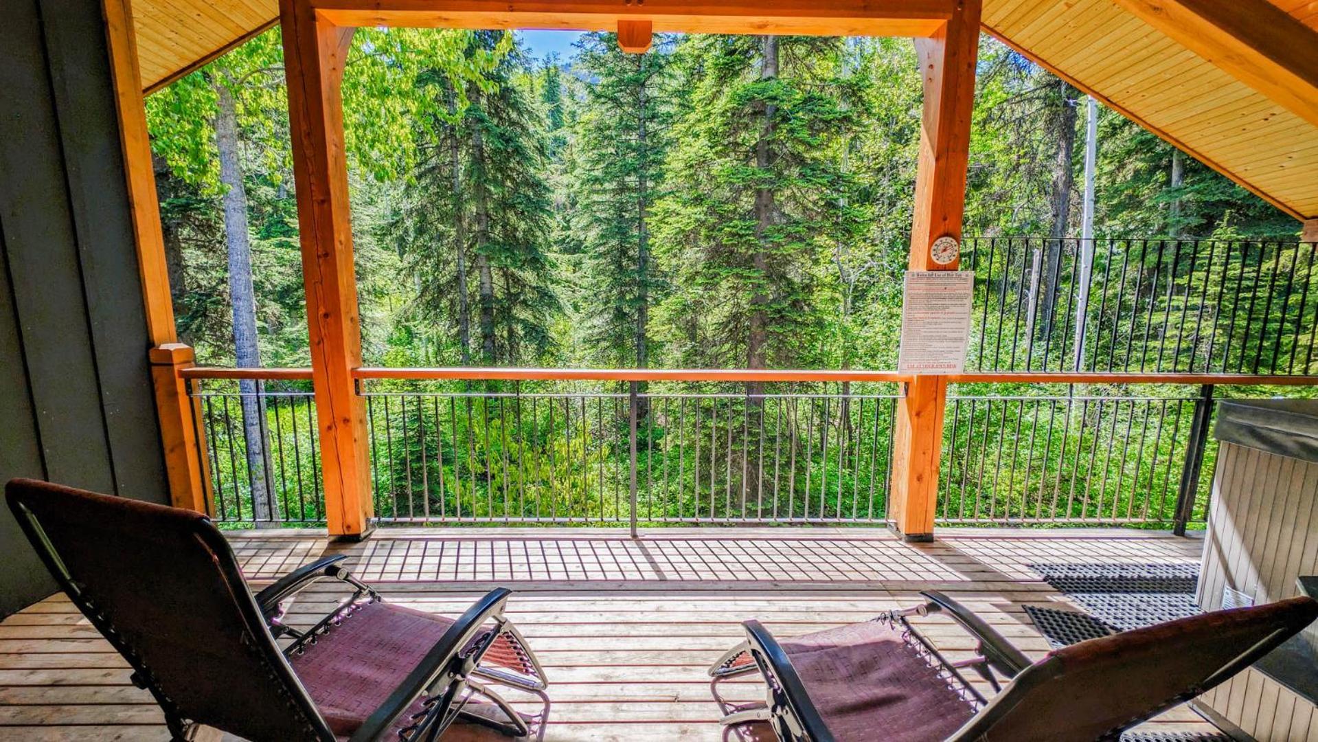 Lush Mountain Accommodations Golden Cameră foto