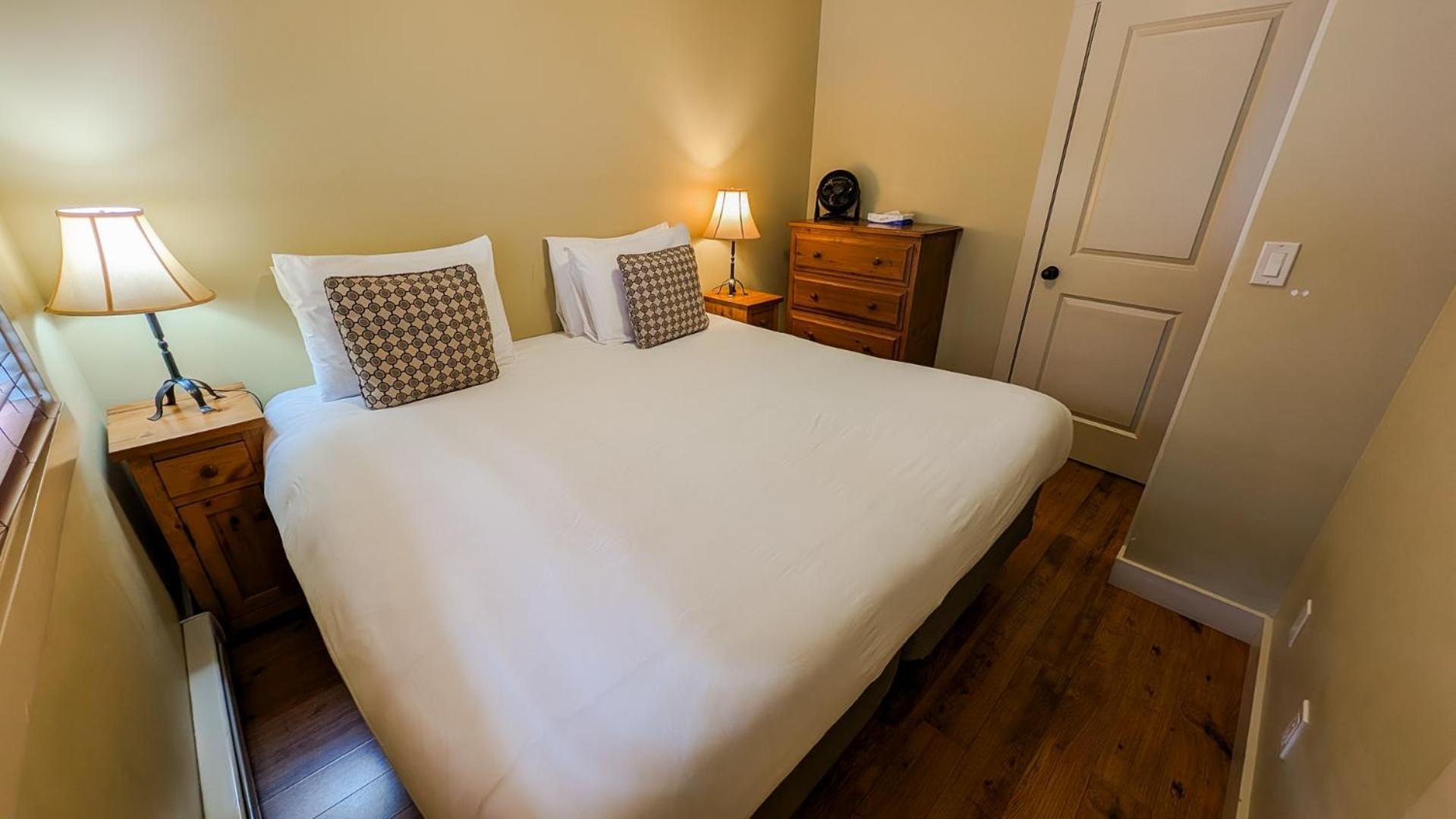 Lush Mountain Accommodations Golden Cameră foto